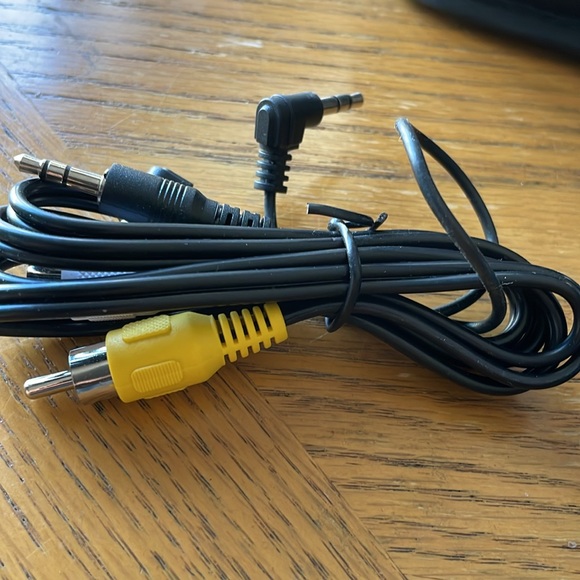 DVC Digital Vídeo Camera 1080P Microphone, Remote, 2 Batteries,Case, Memory Card - Picture 6 of 9